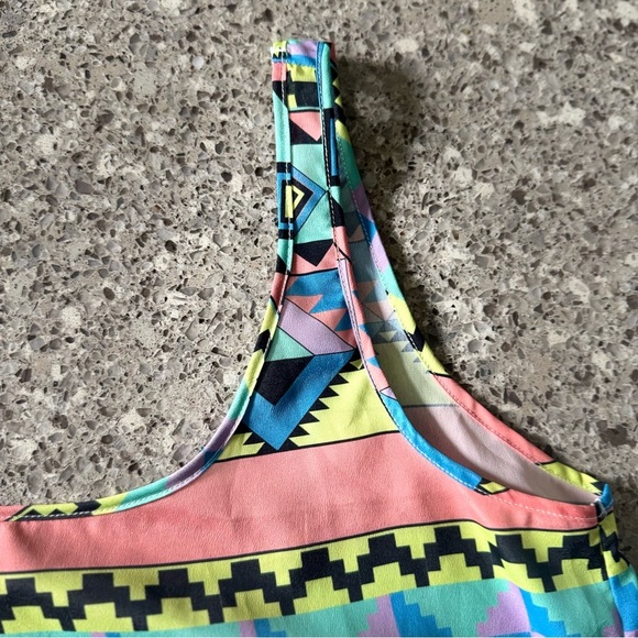 NASTY Gal Whitney Eve Colorful Geometric Print Women's Tank Top - Size Small ⭐ - Picture 10 of 10